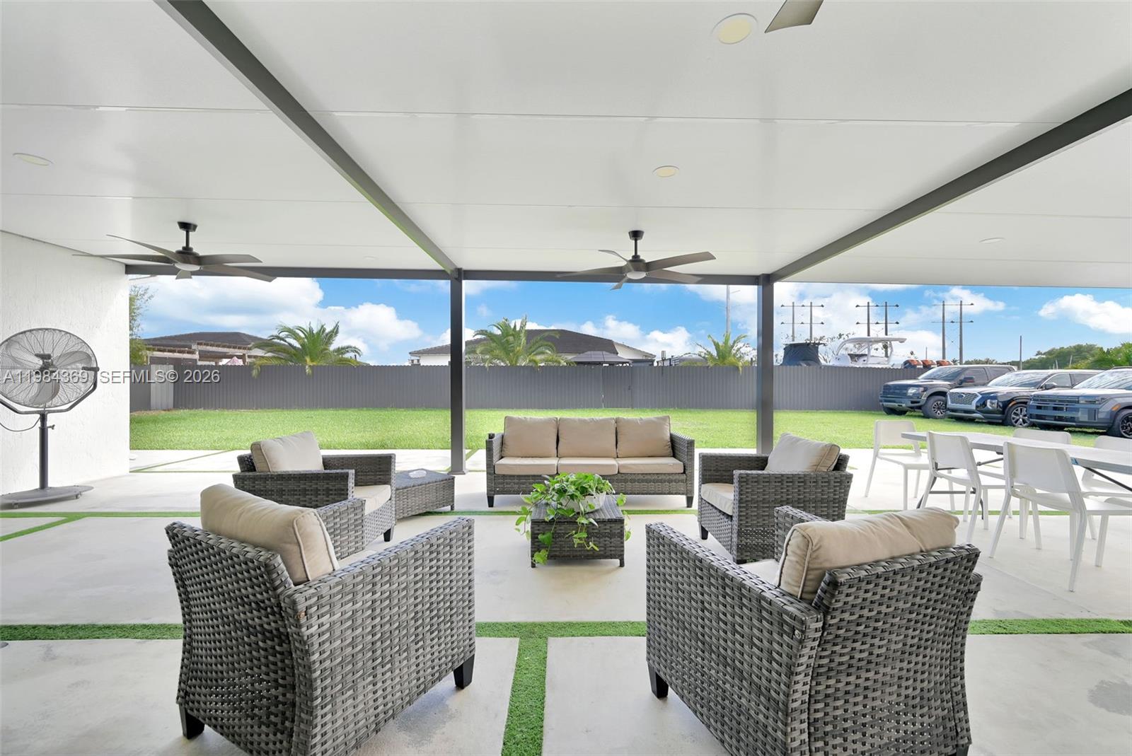 SOUTHERN COVE - Residential