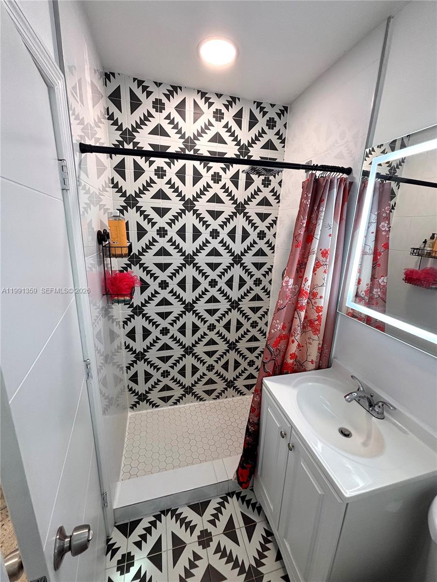 BREEZESWEPT HEIGHTS 1ST A - Residential