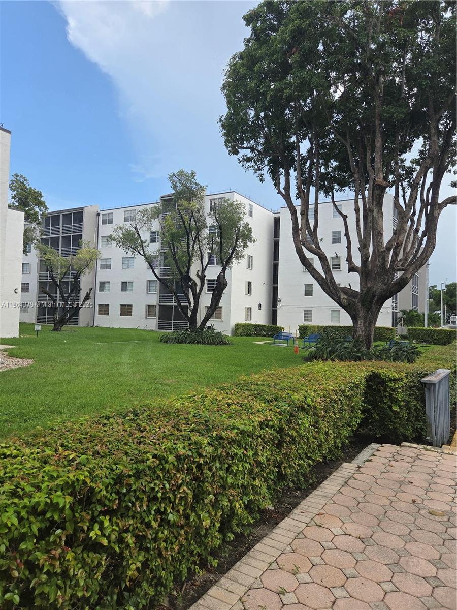 EL CONQUISTADOR SOUTH CON - Residential