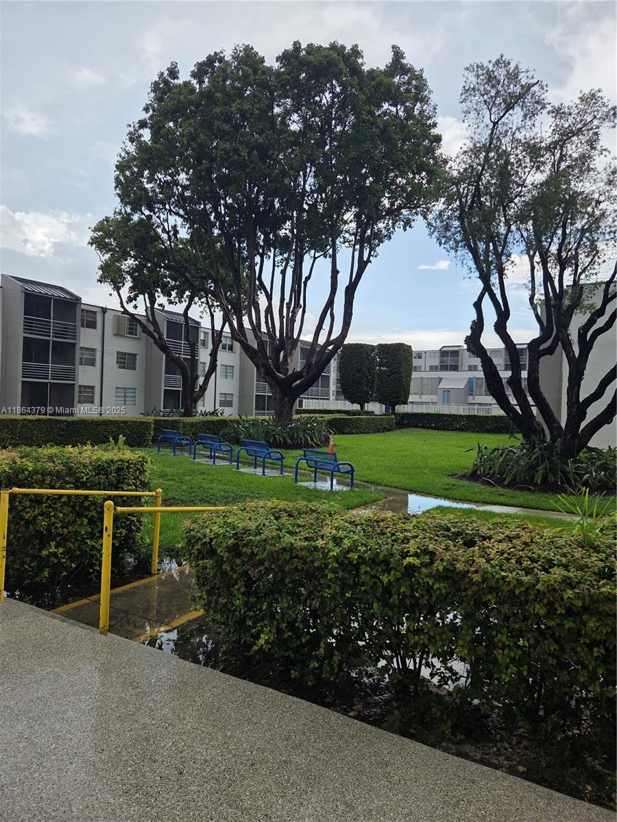 EL CONQUISTADOR SOUTH CON - Residential