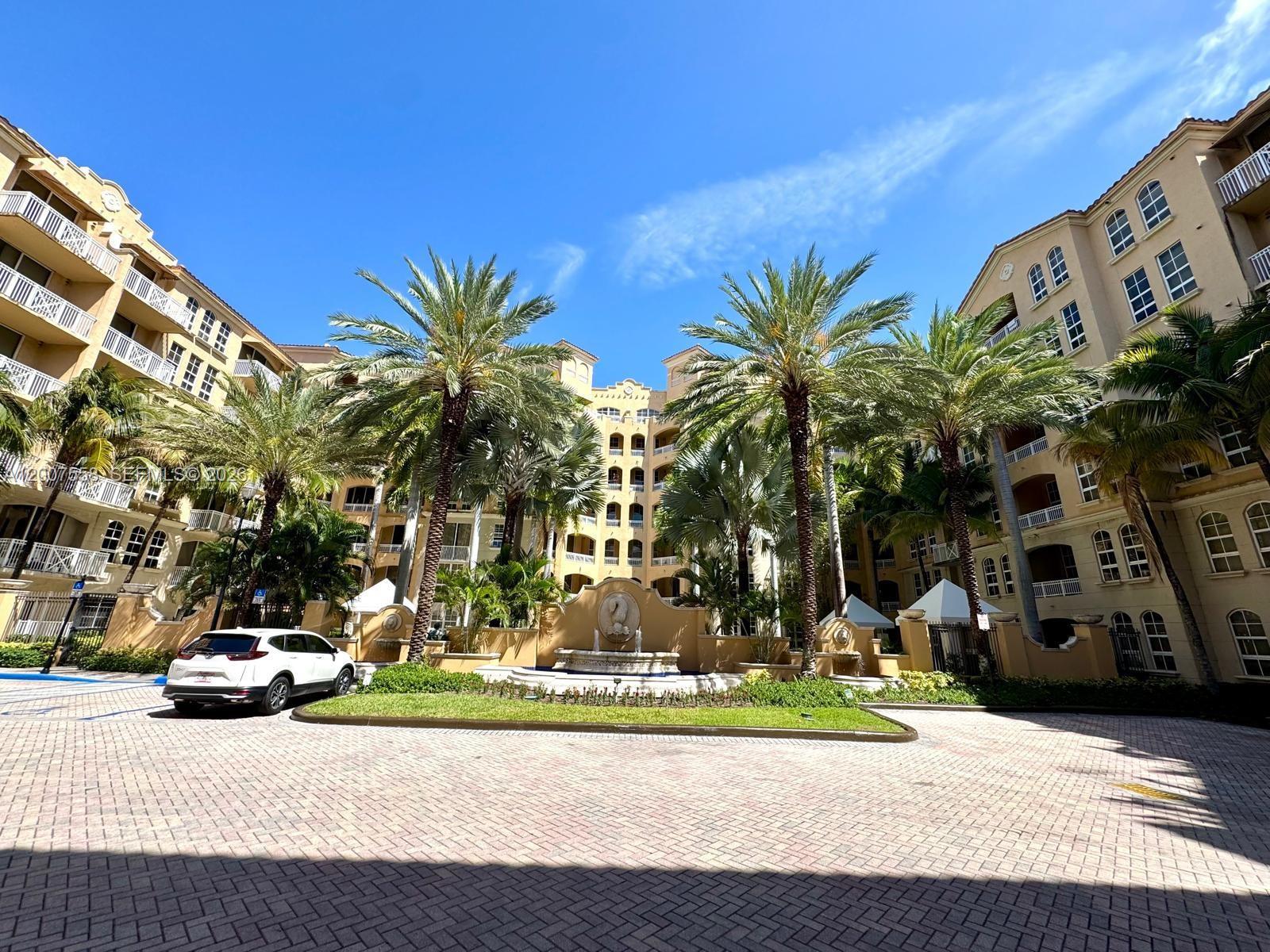 ALAQUA CONDO - Residential
