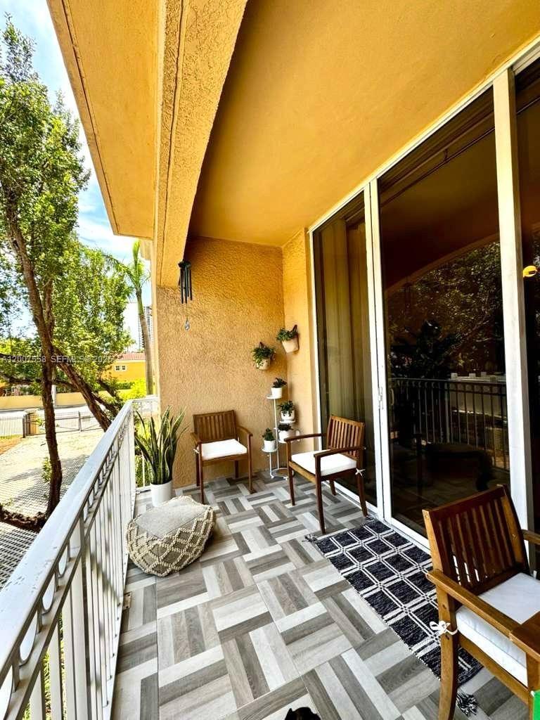 ALAQUA CONDO - Residential