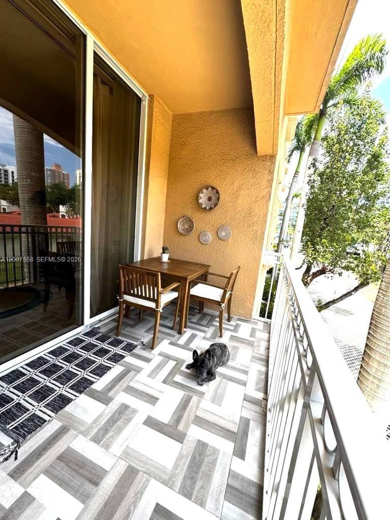 ALAQUA CONDO - Residential