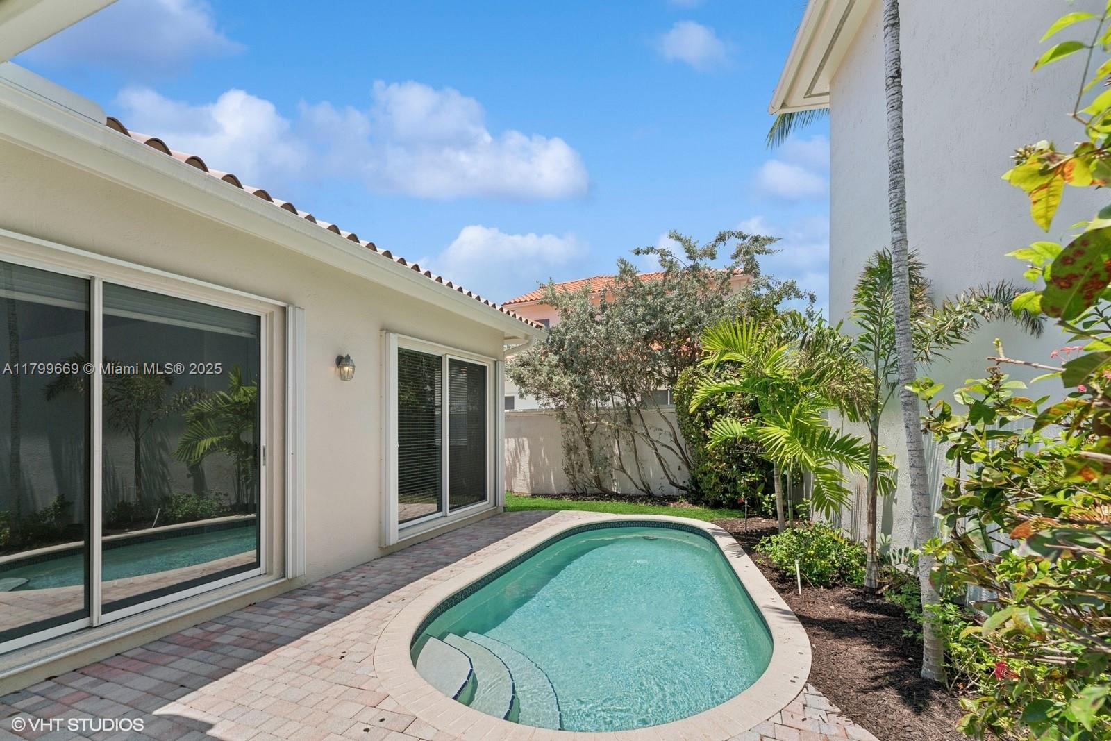 Property for Sale at 1576 Breakwater Ter, Hollywood, Broward County, Florida - Bedrooms: 3 
Bathrooms: 2  - $829,000