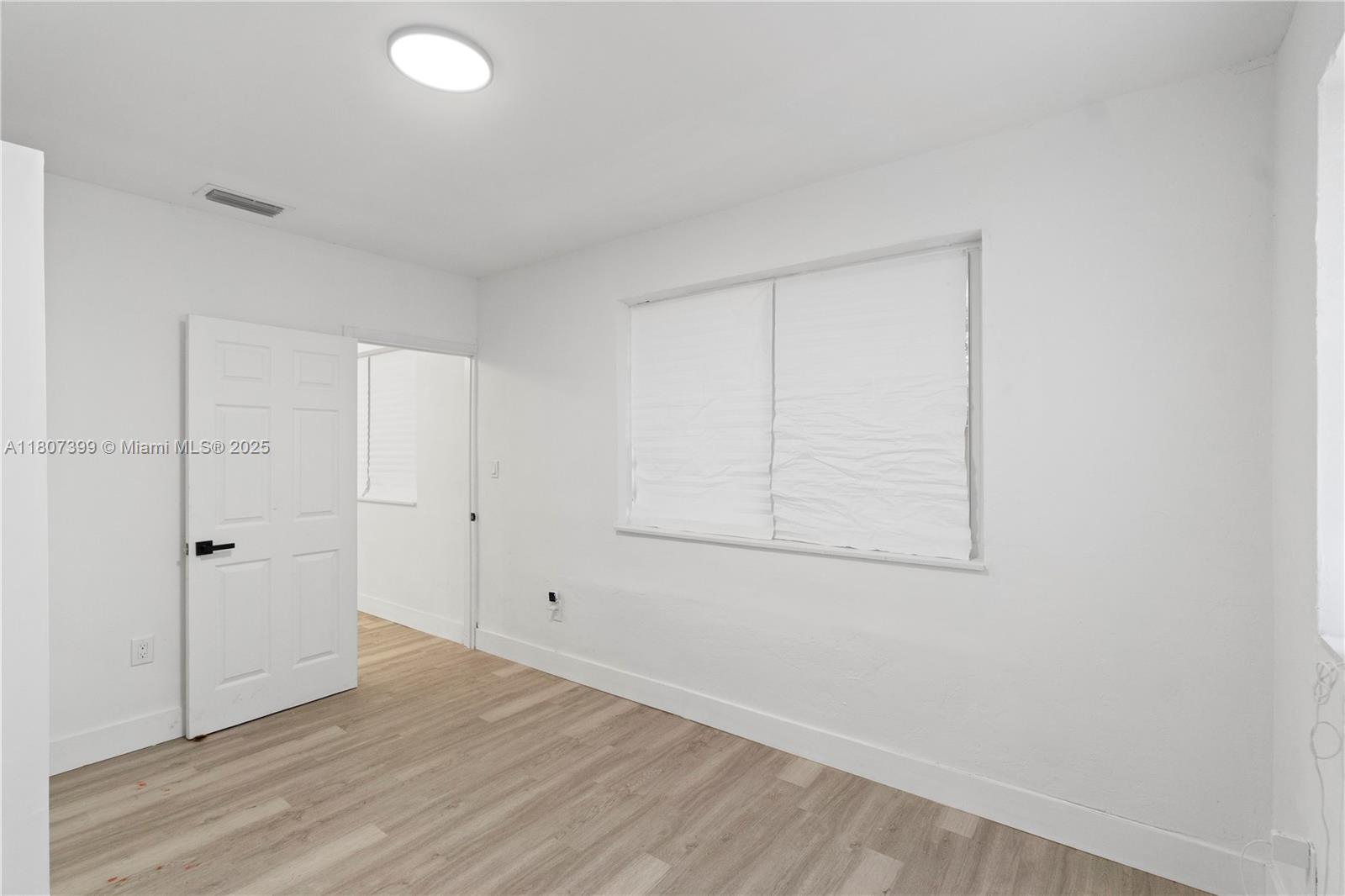 PARA VILLA HEIGHTS - Residential
