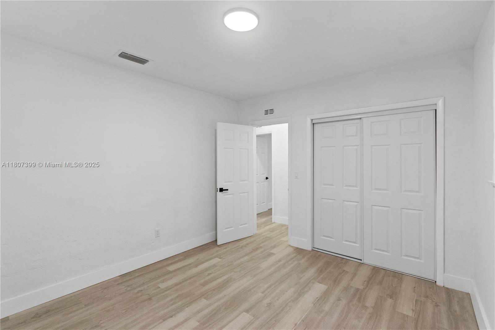 PARA VILLA HEIGHTS - Residential