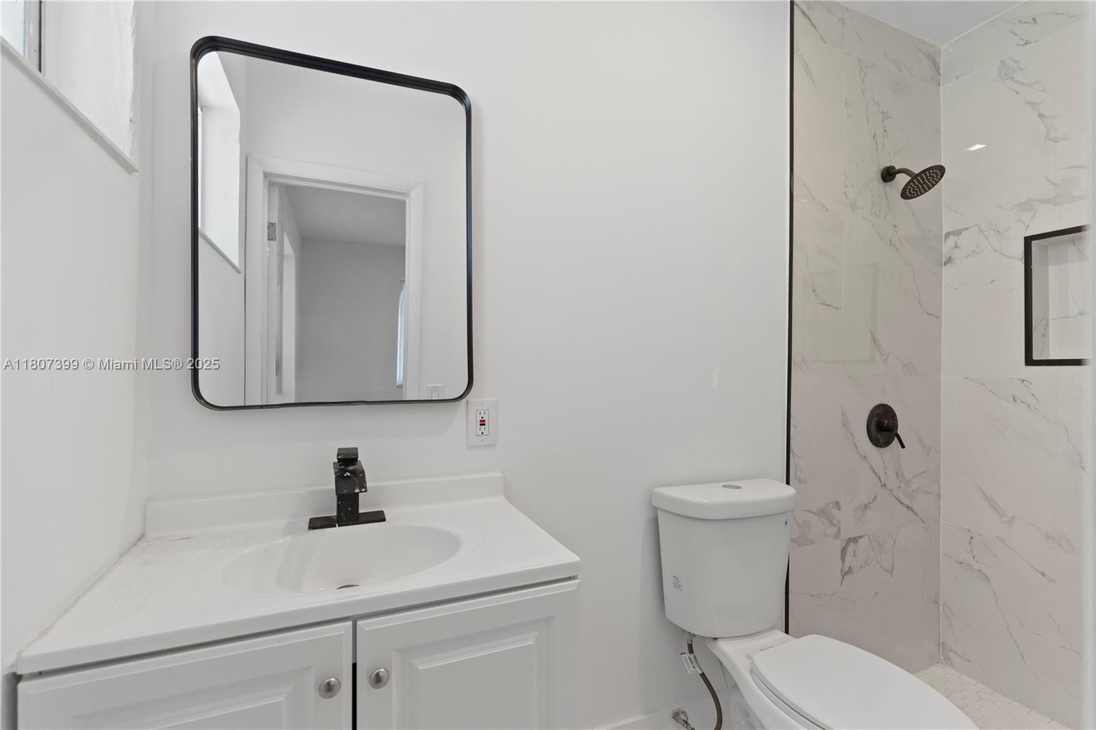 PARA VILLA HEIGHTS - Residential