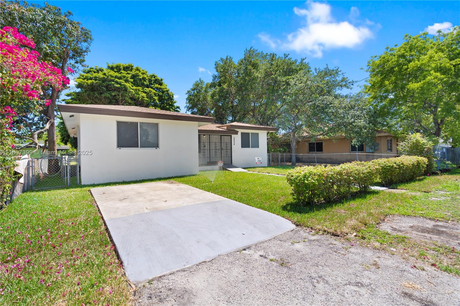 2034 NW 69th Ter