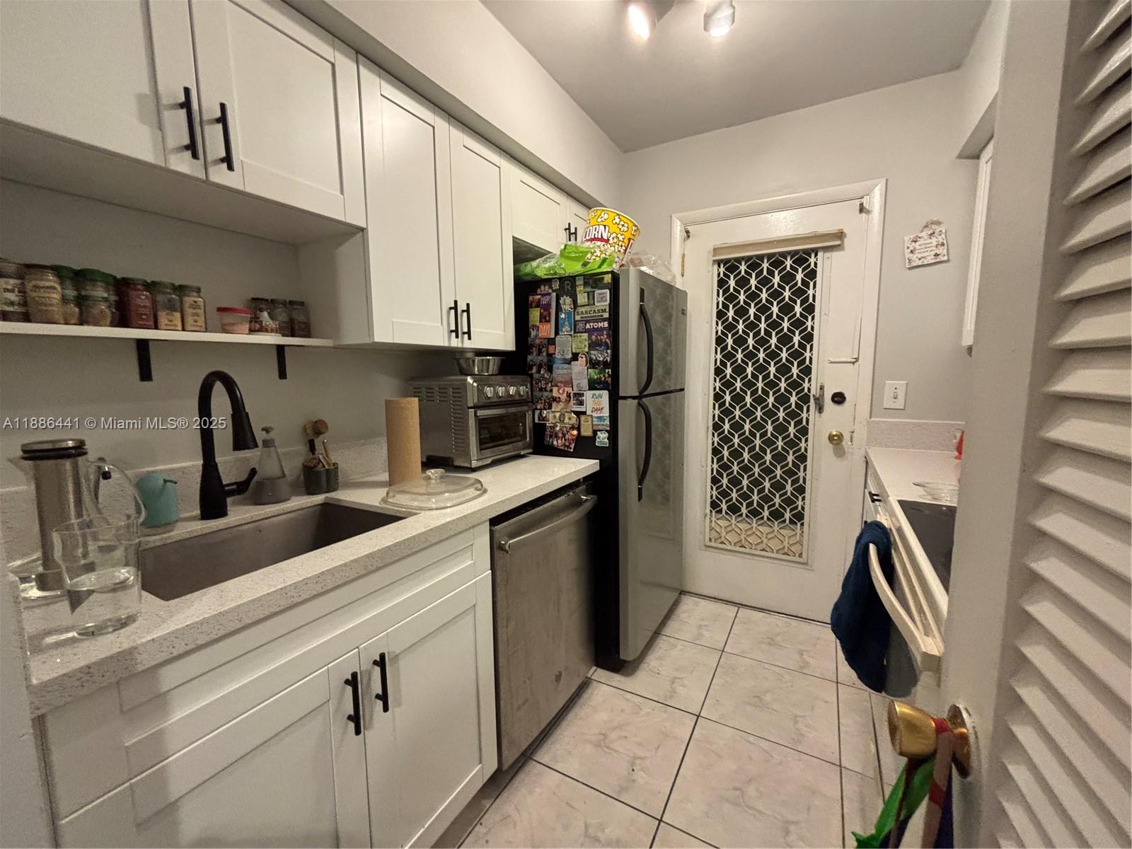 TOWN & COUNTRY APTS CONDO - Residential