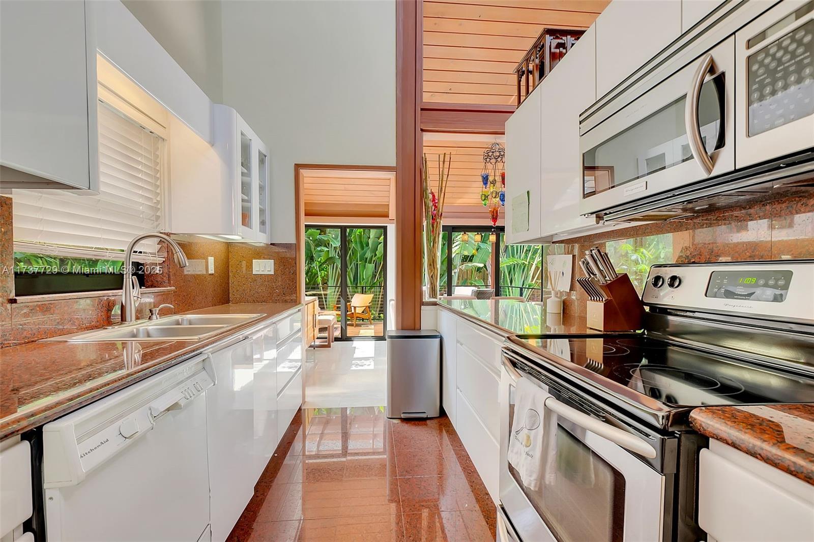FOUR WAY LODGE ESTS 2ND A - Residential Lease