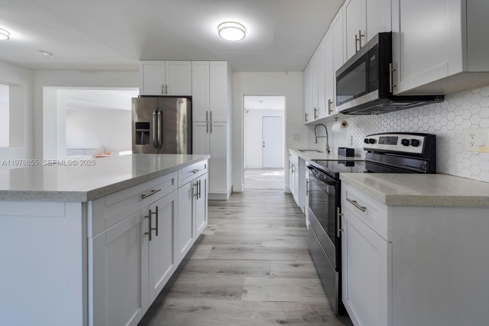 MELROSE MANOR - Residential