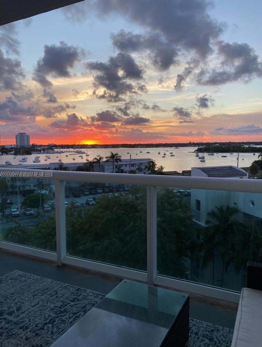 360 CONDO A - Residential