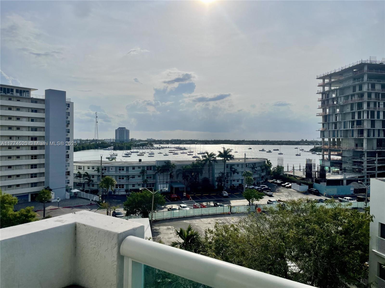 360 CONDO A - Residential