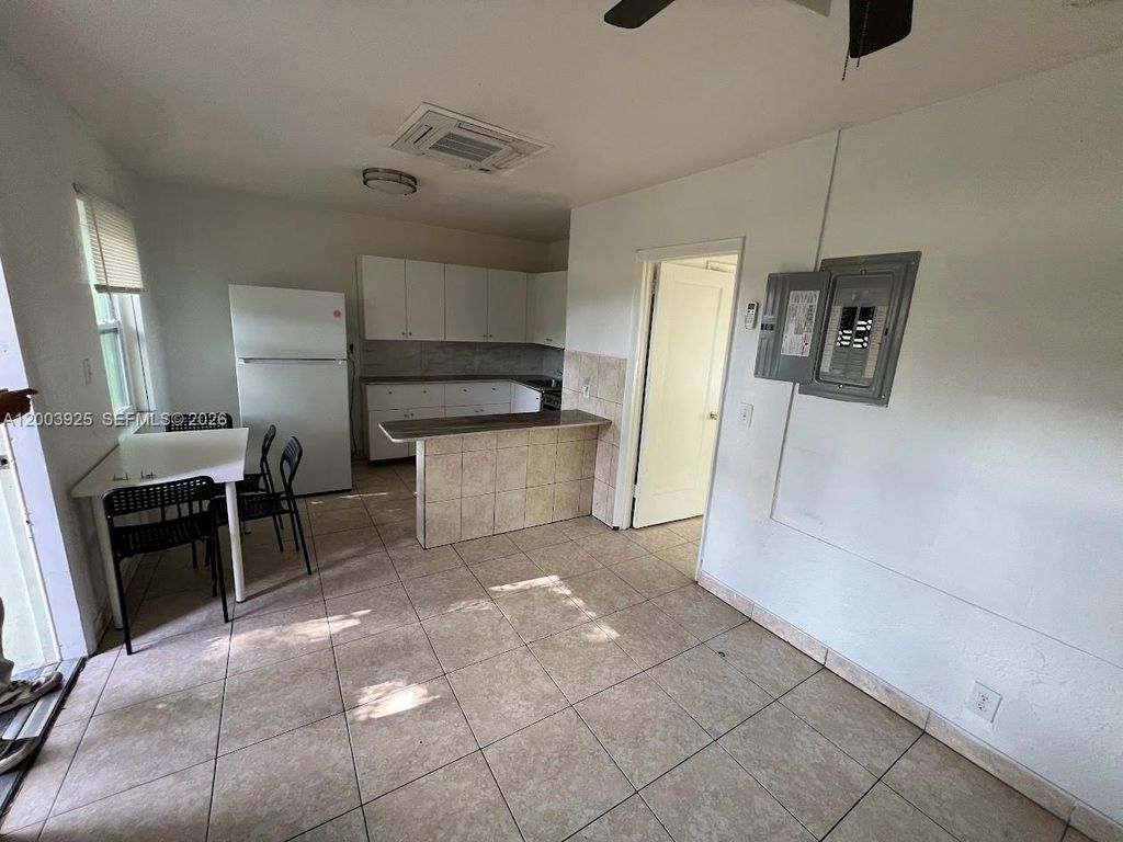 Photo of 705-713 NE 3rd St #1-9, Hallandale Beach, FL 33009 (MLS # A12003925)