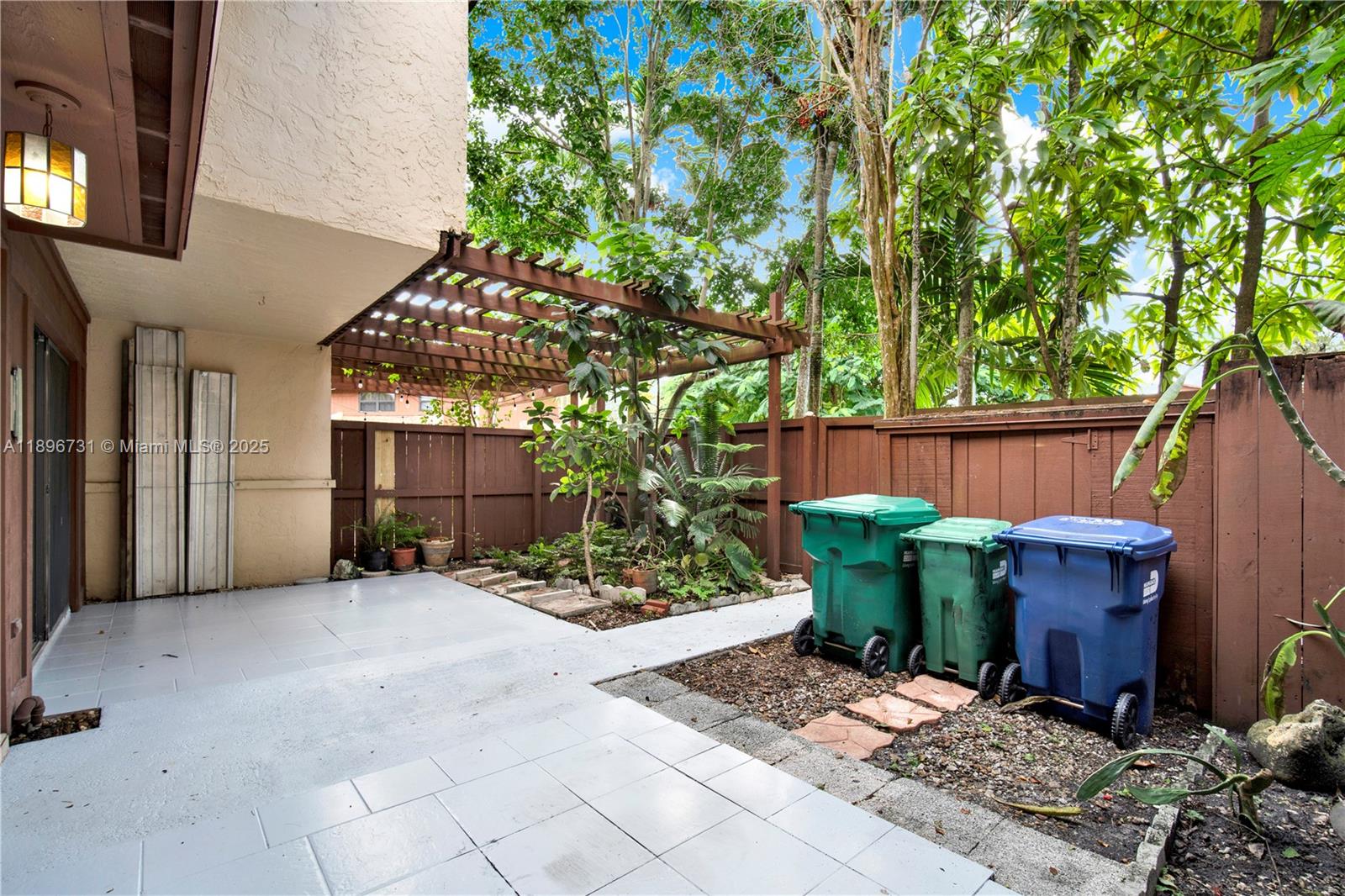 SNAPPER VILLAGE CONDO PHA - Residential