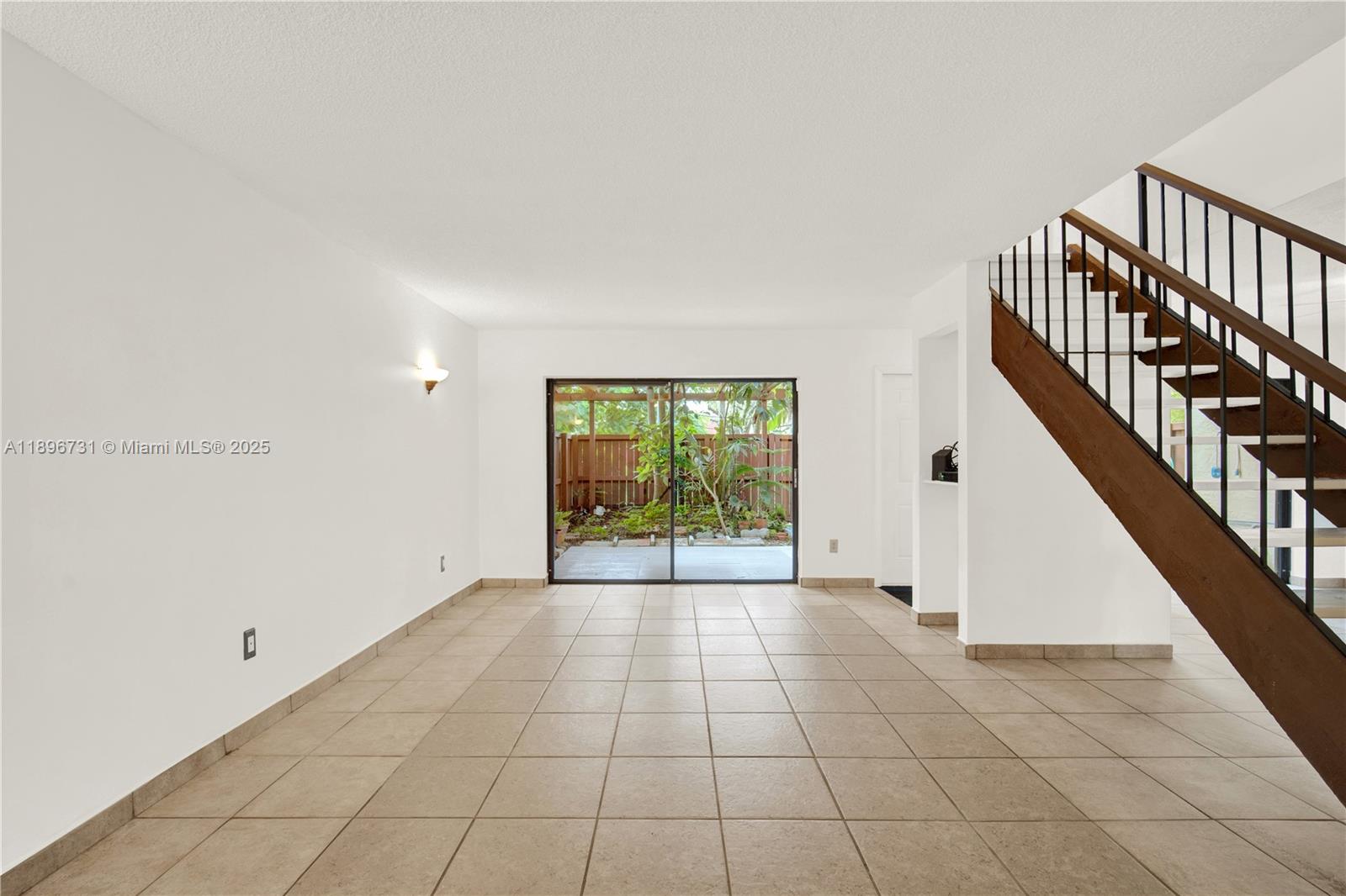 SNAPPER VILLAGE CONDO PHA - Residential