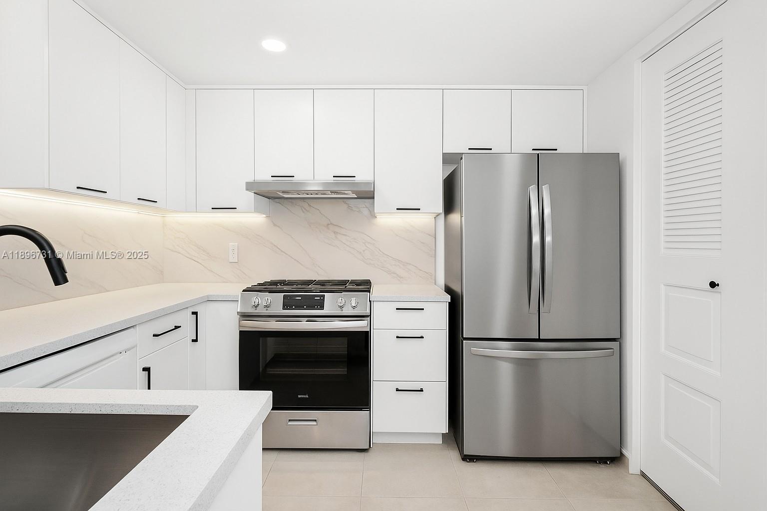 SNAPPER VILLAGE CONDO PHA - Residential