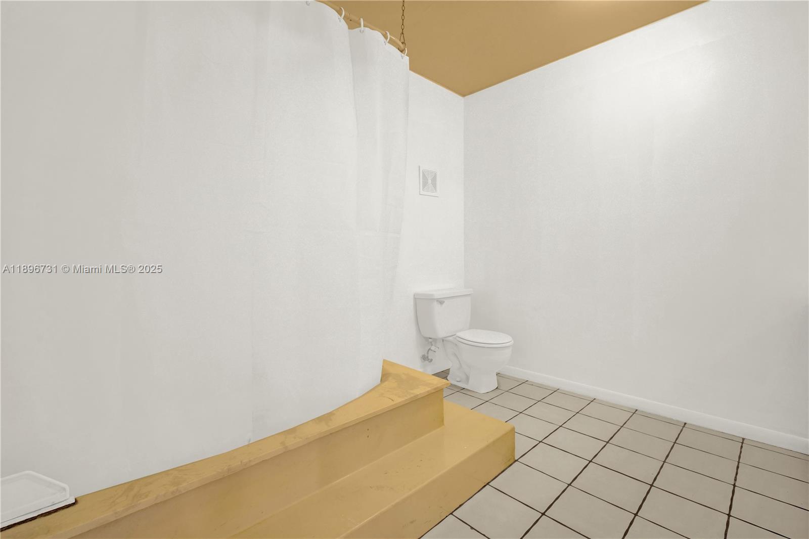 SNAPPER VILLAGE CONDO PHA - Residential