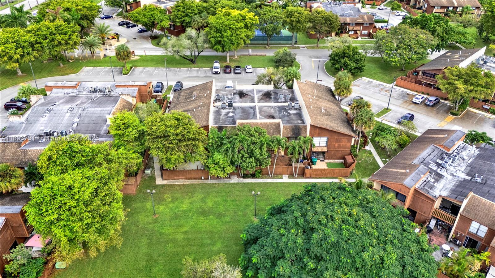 SNAPPER VILLAGE CONDO PHA - Residential