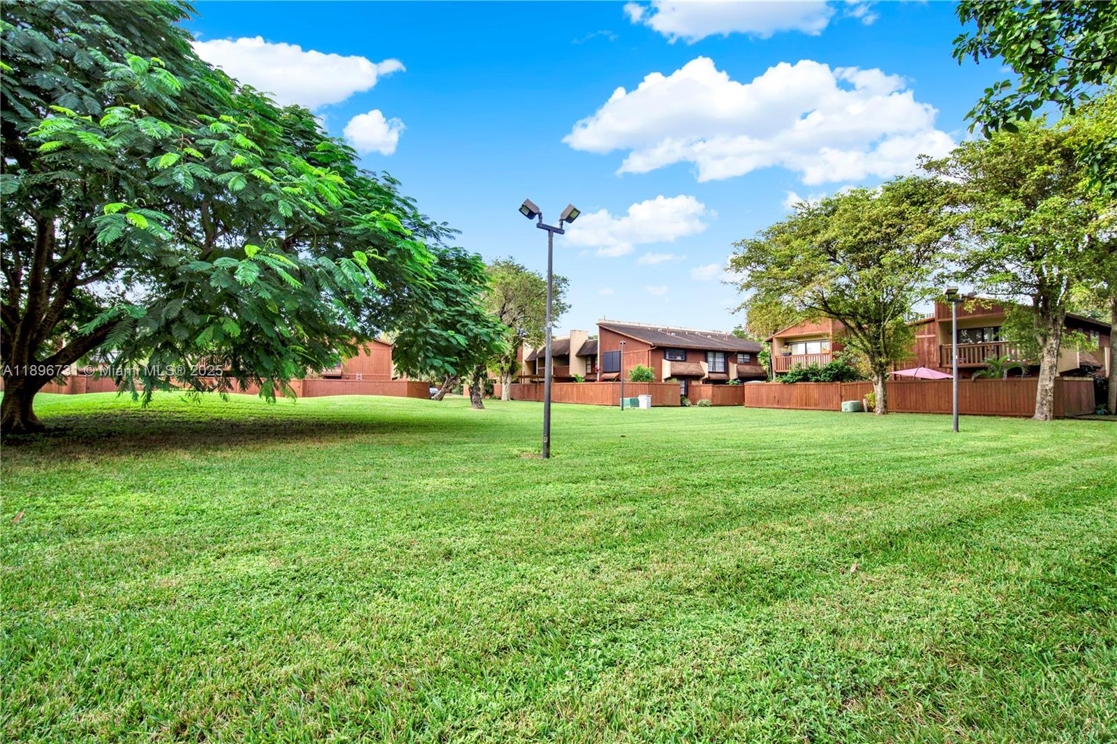 SNAPPER VILLAGE CONDO PHA - Residential