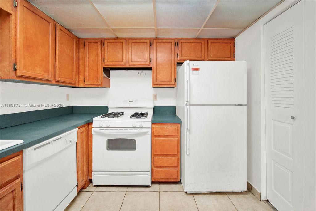 Photo of 6415 SW 116th Pl, Miami, FL 33173 (MLS # A11896731)