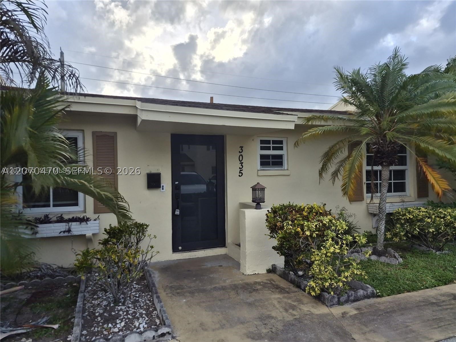 3035 NW 68th St