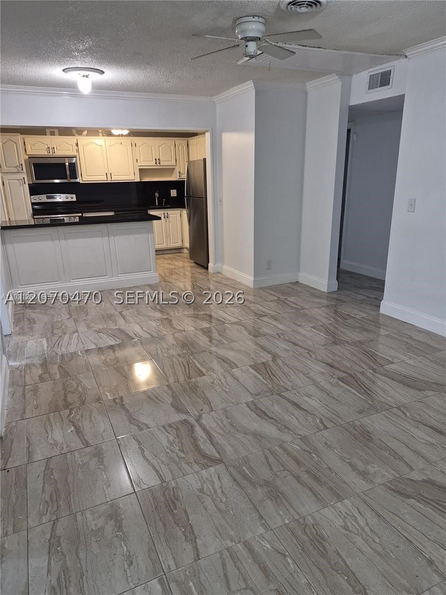 3035 NW 68th St 12D, Fort Lauderdale FL 33309