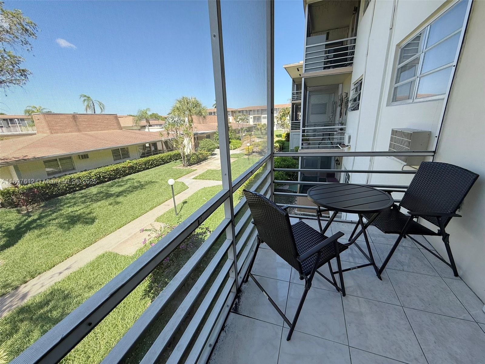 MAR-LEN GARDENS NO 12 COR - Residential