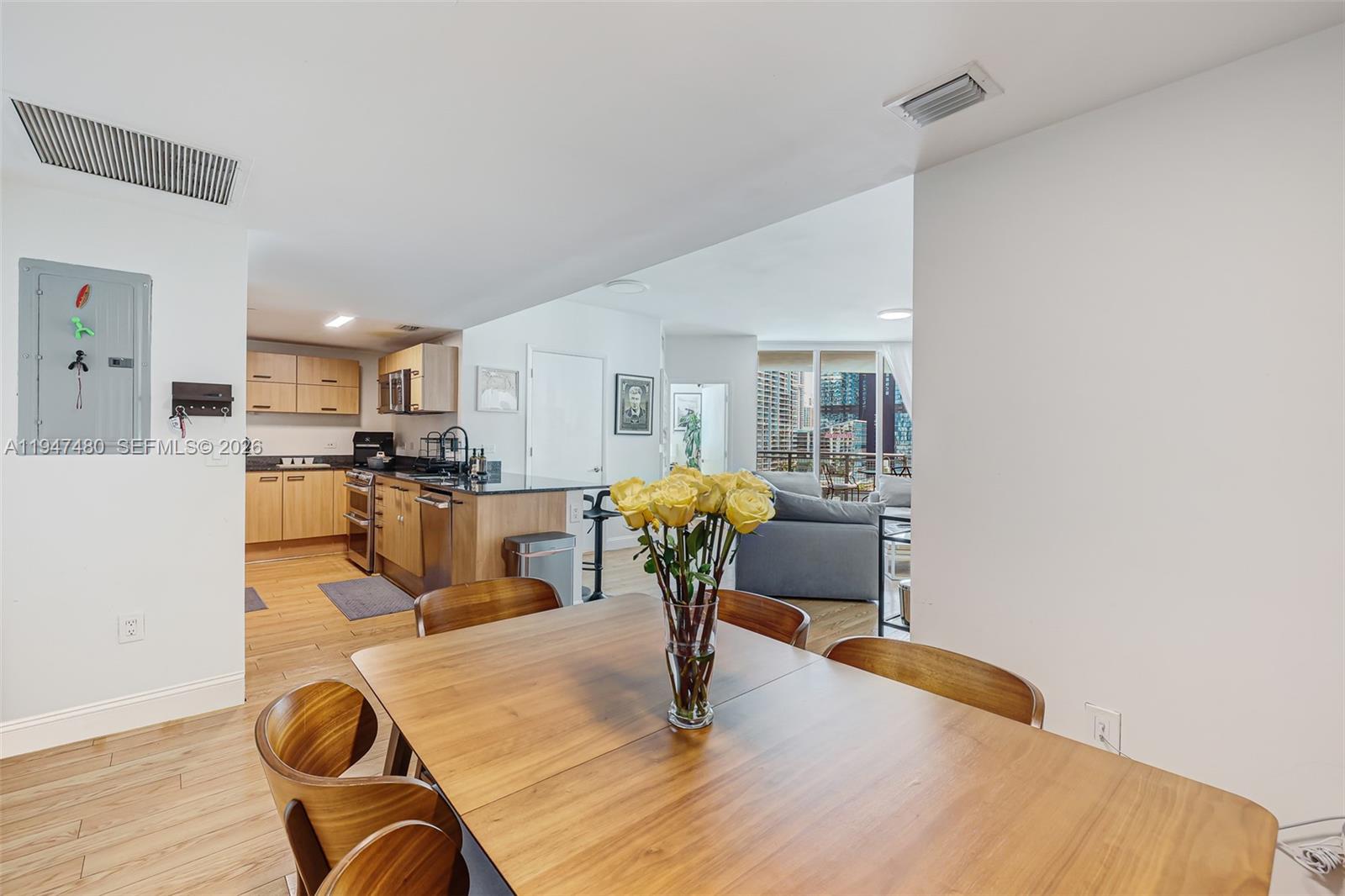 WIND CONDO - Residential