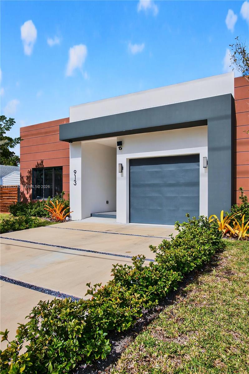 LAUDERDALE PARK 6-33 1/2 - Residential