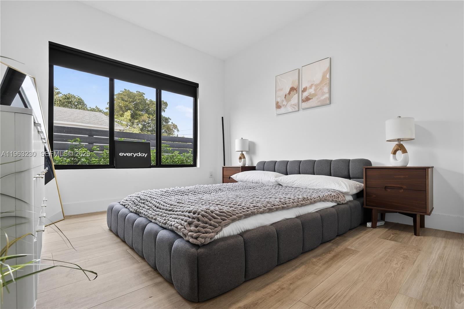 LAUDERDALE PARK 6-33 1/2 - Residential