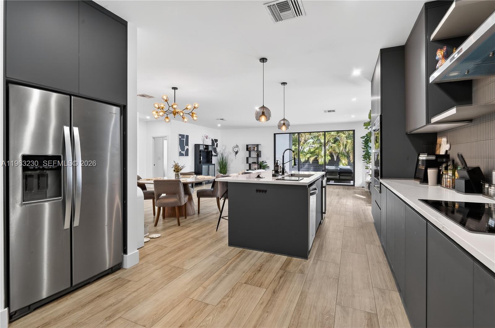 LAUDERDALE PARK 6-33 1/2 - Residential