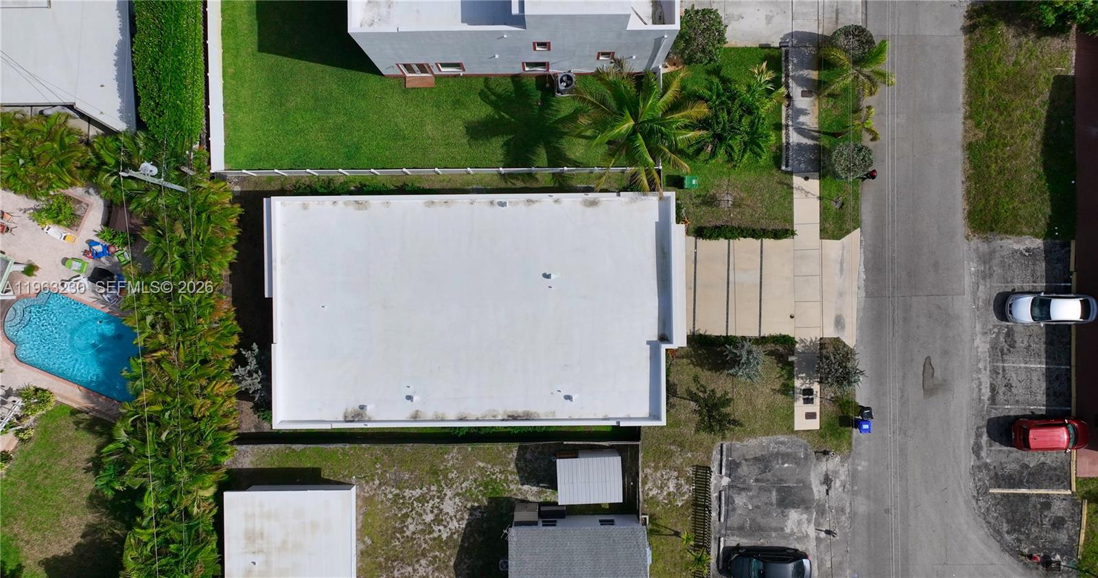 LAUDERDALE PARK 6-33 1/2 - Residential