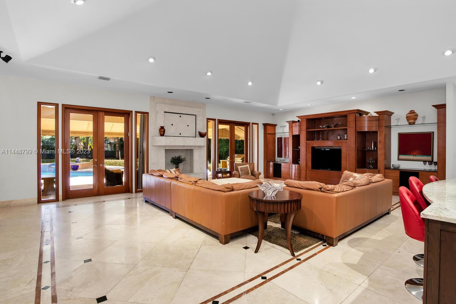 CANTERBURY ACRES - Residential