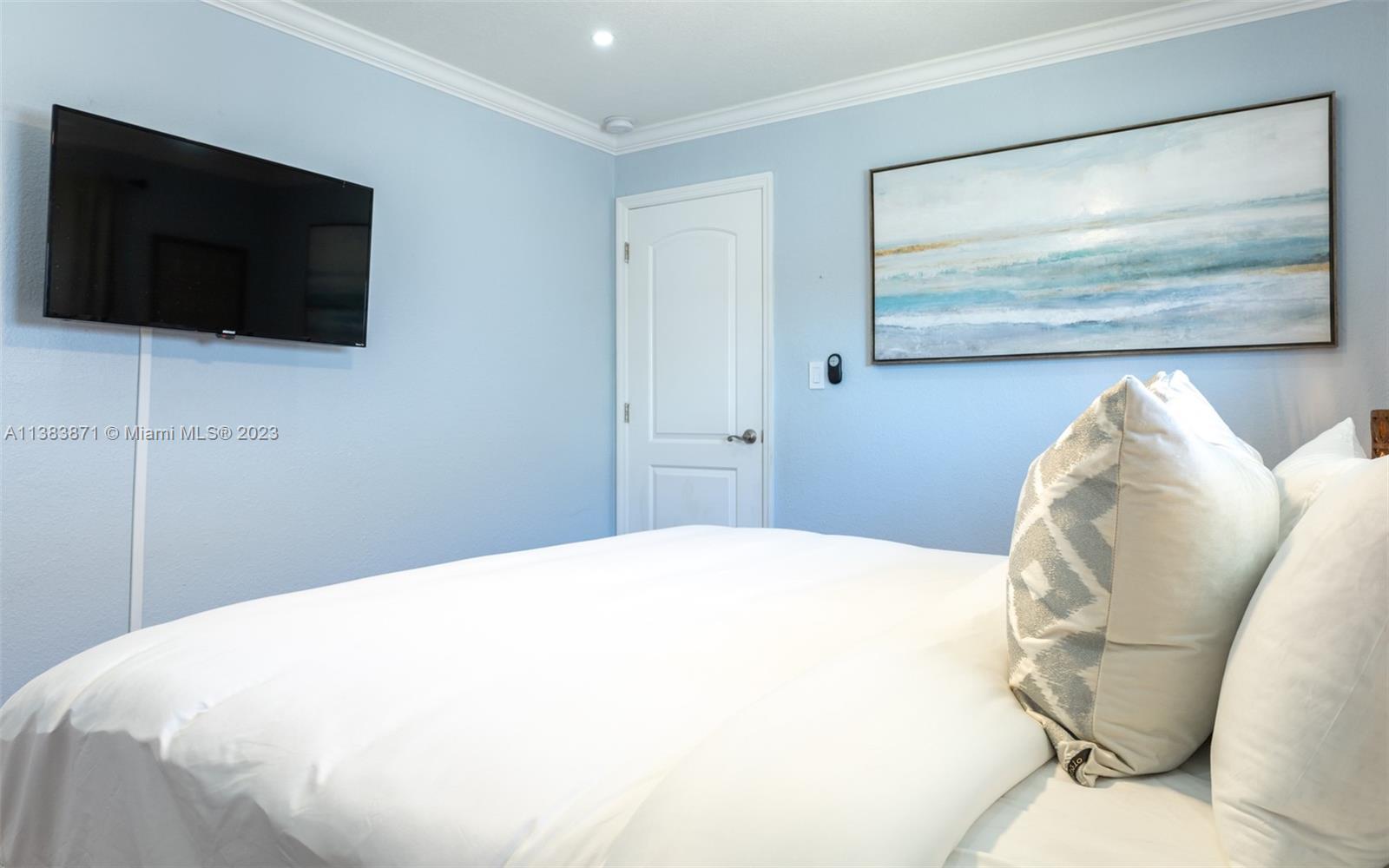 CORAL RIDGE ISLES - Residential Lease