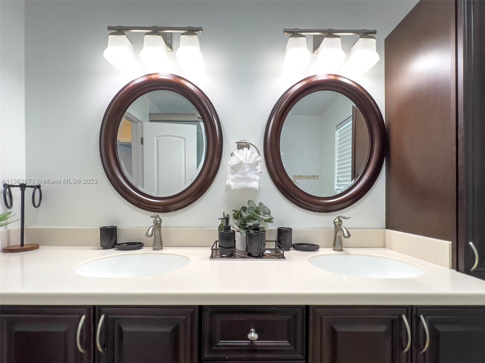 CORAL RIDGE ISLES - Residential Lease