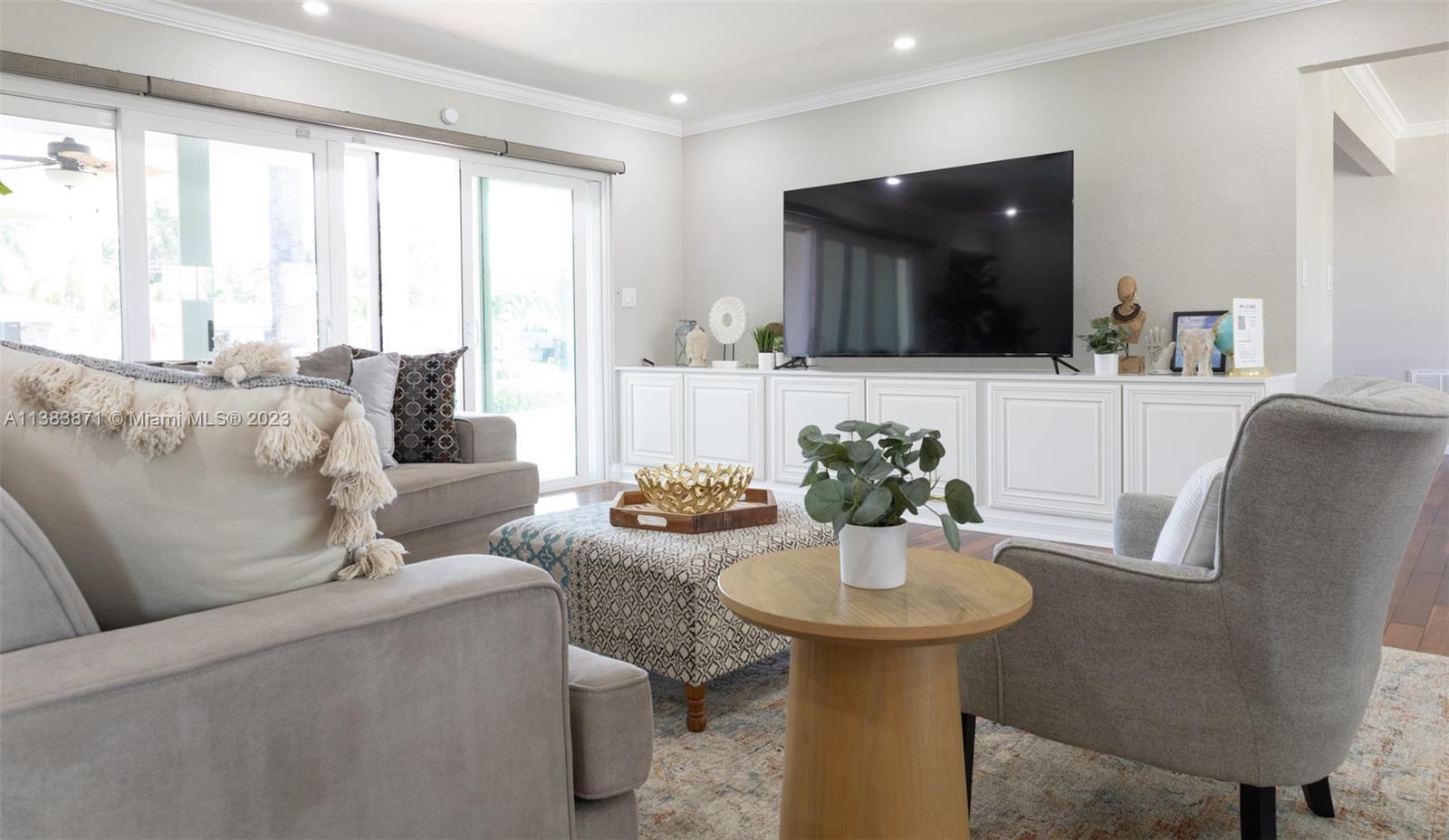 CORAL RIDGE ISLES - Residential Lease