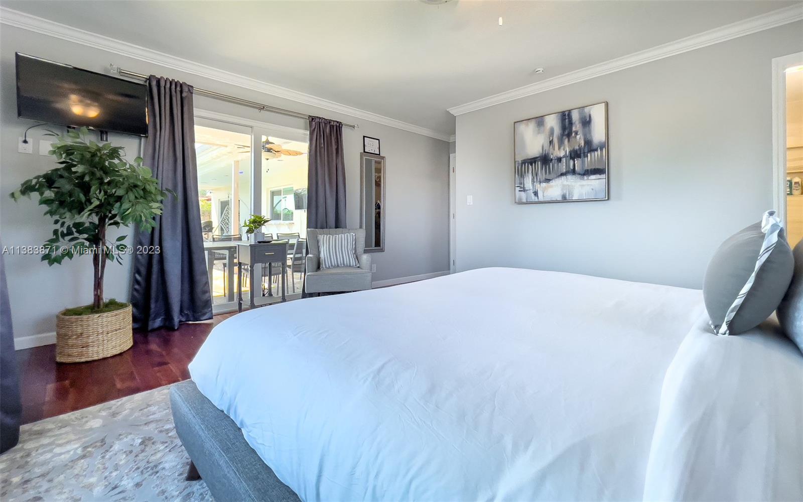 CORAL RIDGE ISLES - Residential Lease