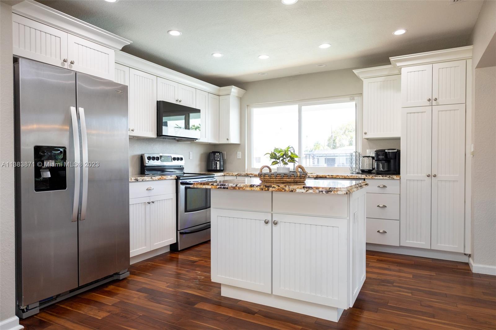 CORAL RIDGE ISLES - Residential Lease