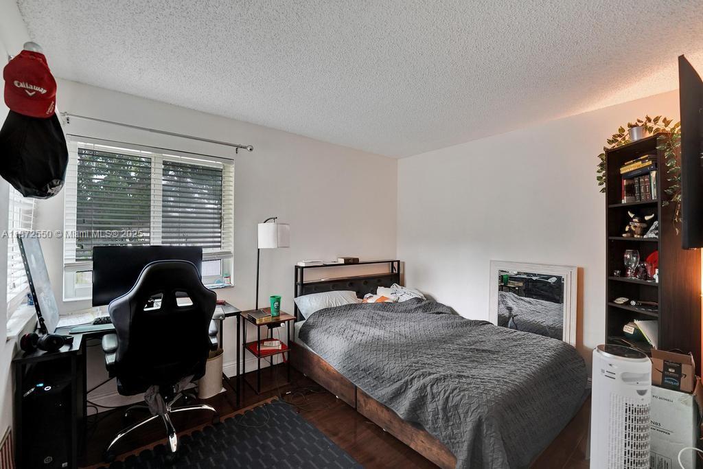 FOREST RIDGE CLUSTER HOME - Residential