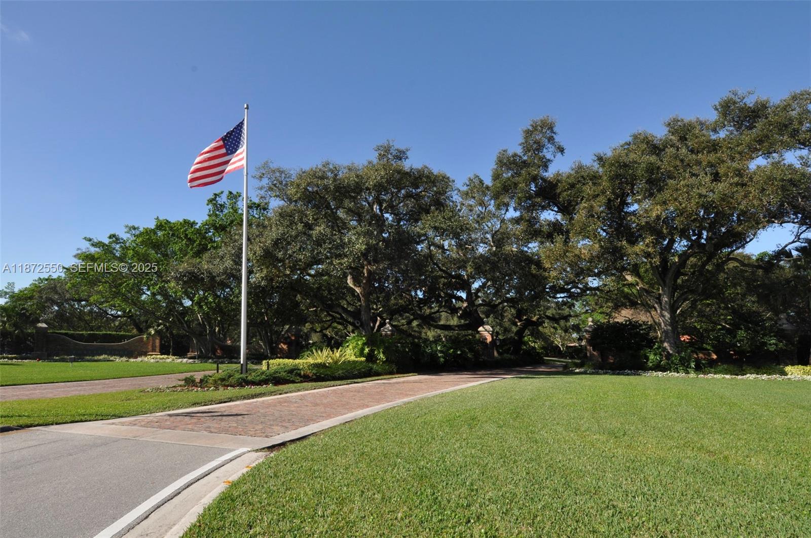 FOREST RIDGE CLUSTER HOME - Residential