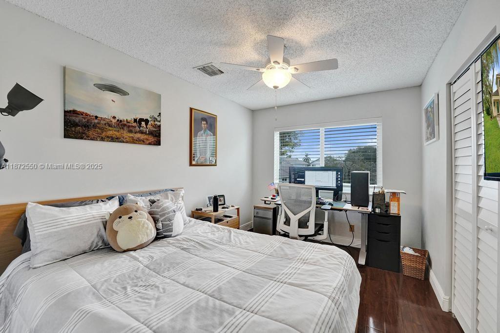 FOREST RIDGE CLUSTER HOME - Residential