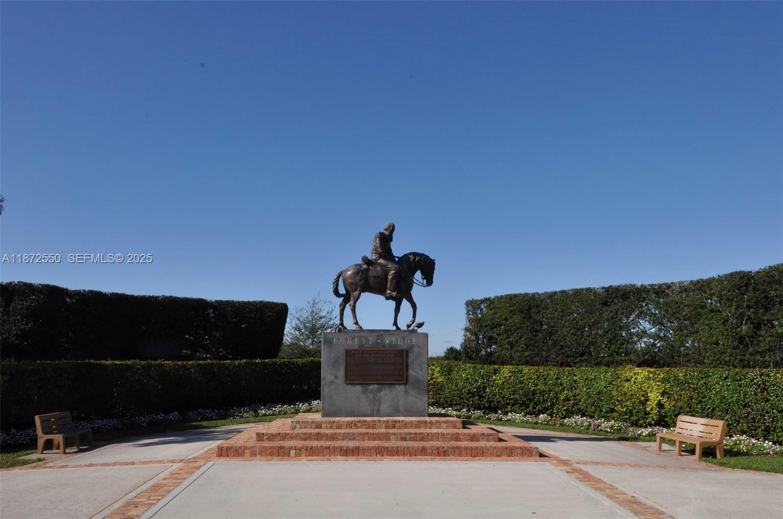 FOREST RIDGE CLUSTER HOME - Residential