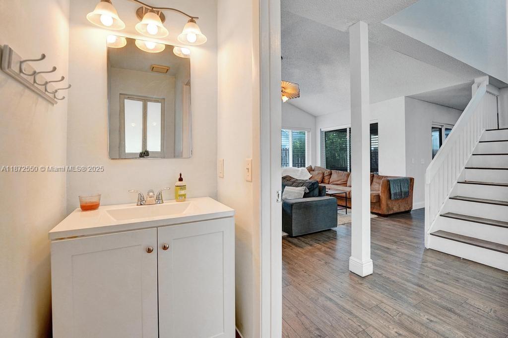 FOREST RIDGE CLUSTER HOME - Residential