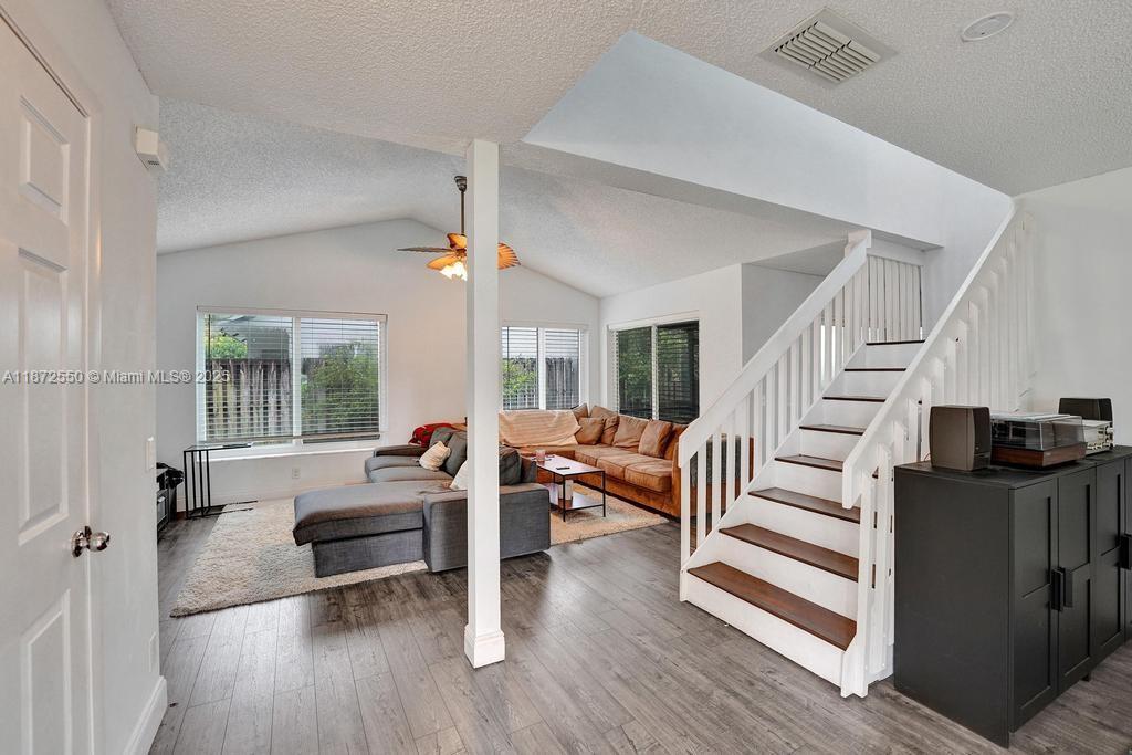 FOREST RIDGE CLUSTER HOME - Residential