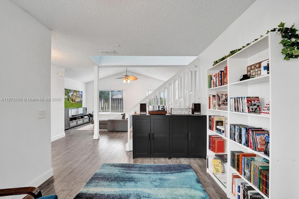 FOREST RIDGE CLUSTER HOME - Residential