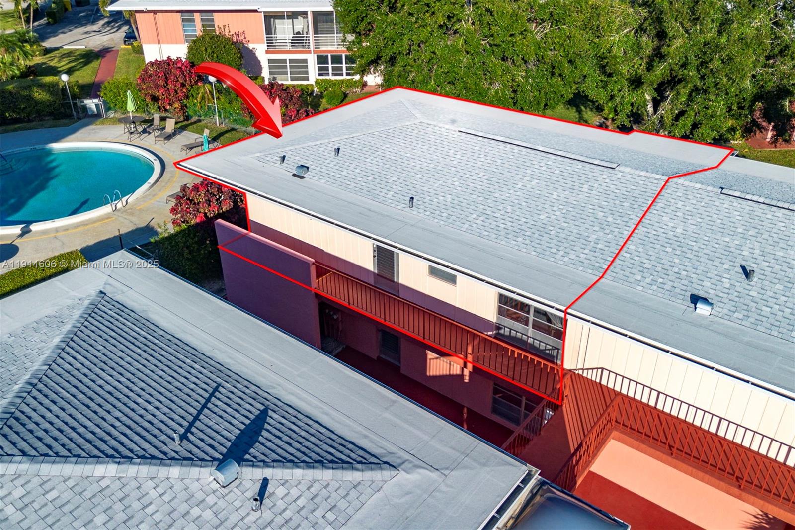 GOLFS EDGE CONDOS A THRU - Residential