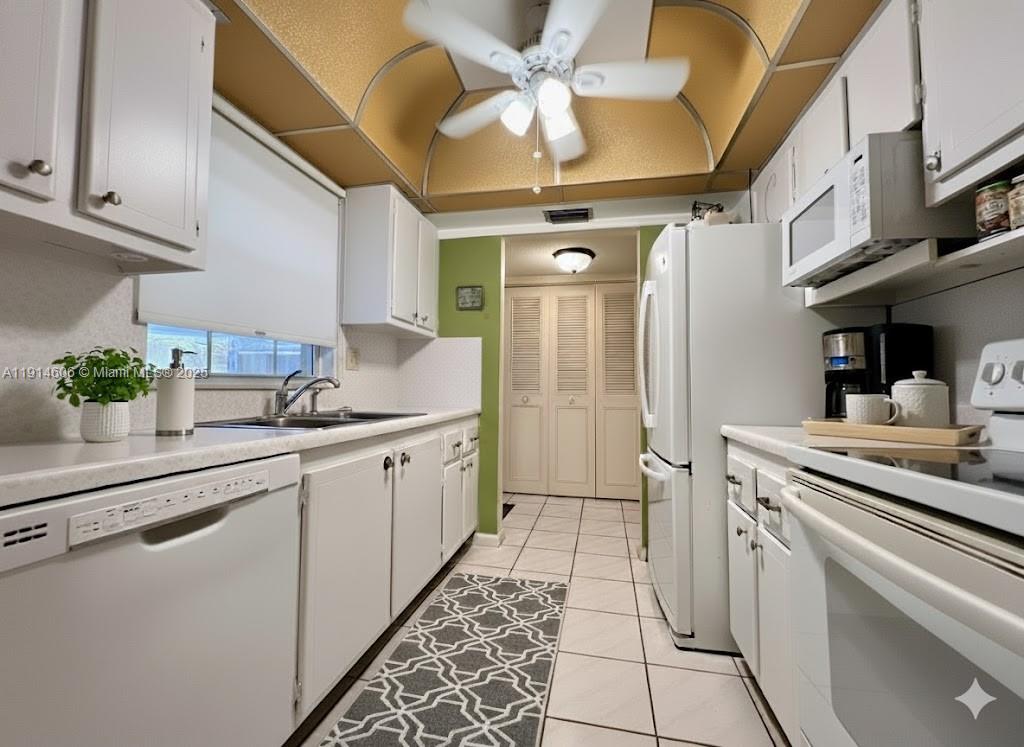 GOLFS EDGE CONDOS A THRU - Residential