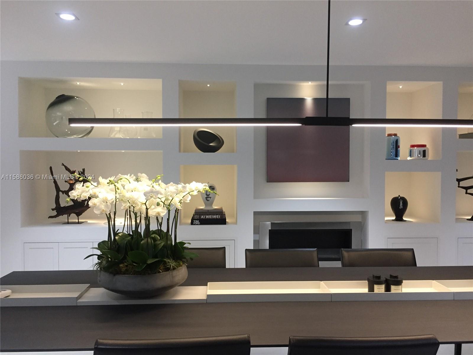 BARCELONA ISLE - Residential