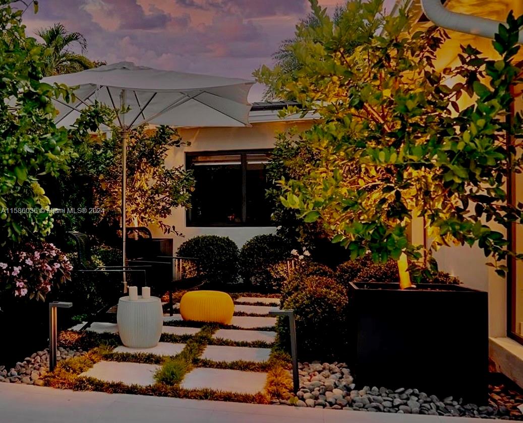 BARCELONA ISLE - Residential